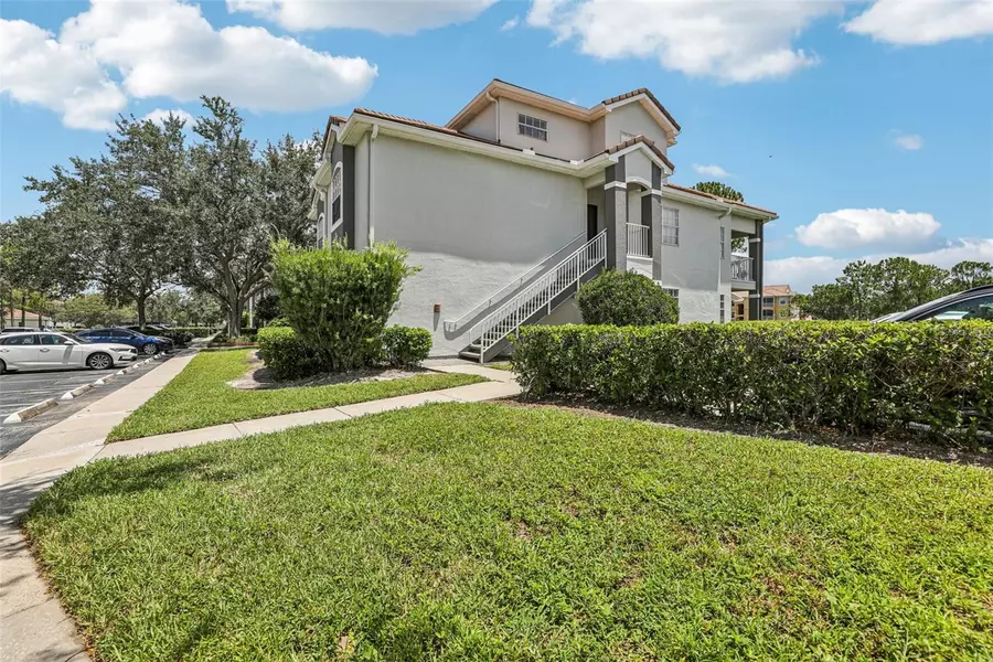 14025 FAIRWAY ISLAND DR #318, Orlando, FL 32837