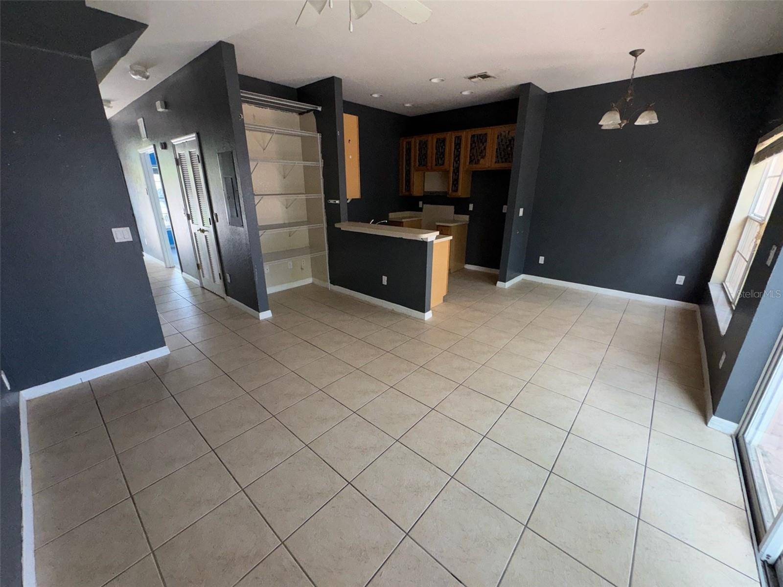 Kissimmee, FL 34746,2476 CARAVELLE CIR