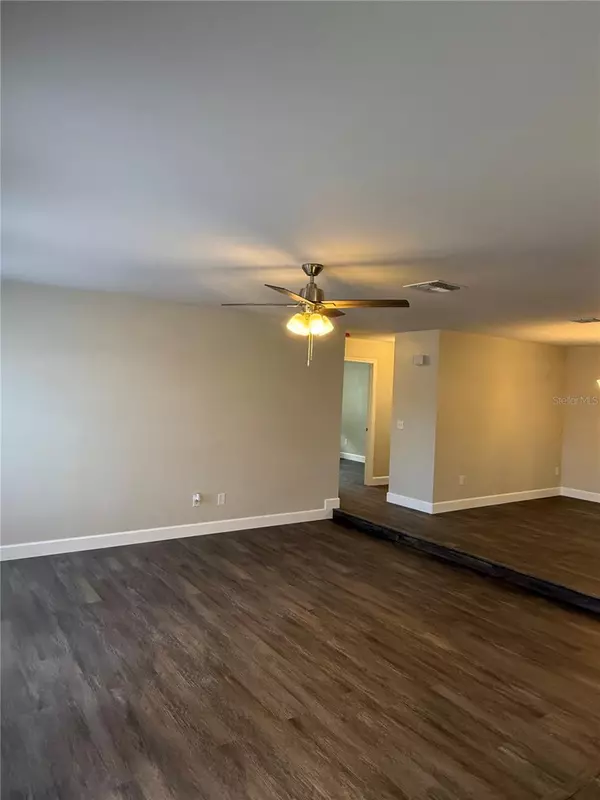 Palm Bay, FL 32909,990 CASTILE RD SE