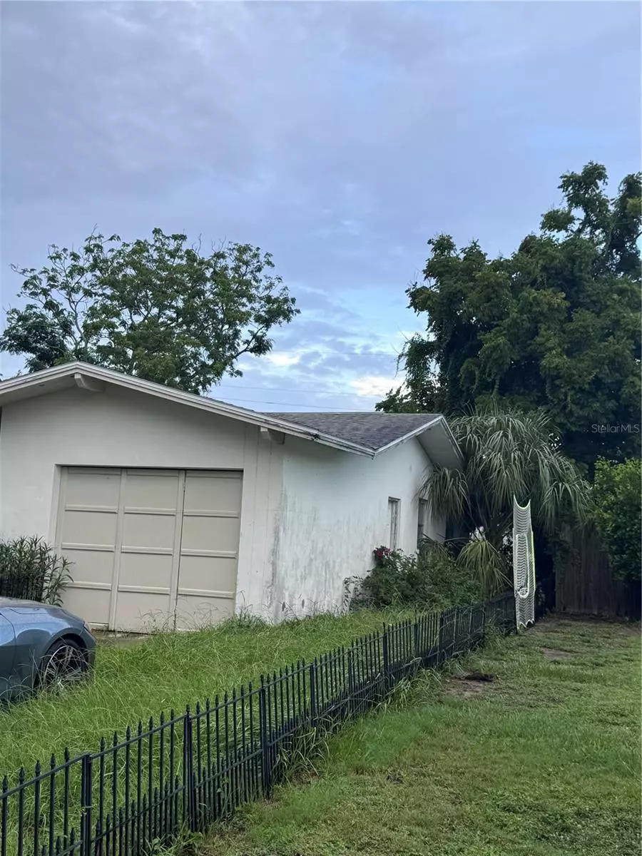Seminole, FL 33776,10095 NASSAU CT