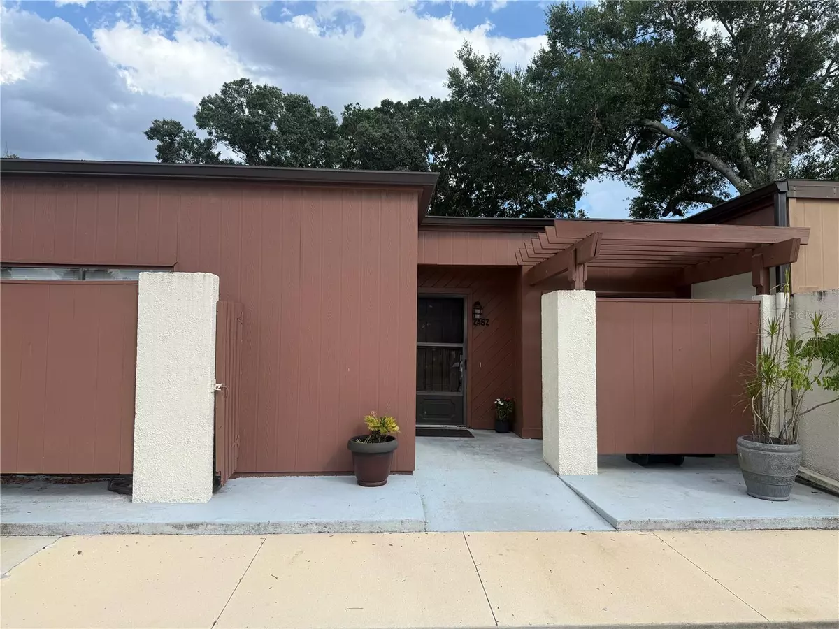 Winter Park, FL 32792,2462 HARBOUR WAY