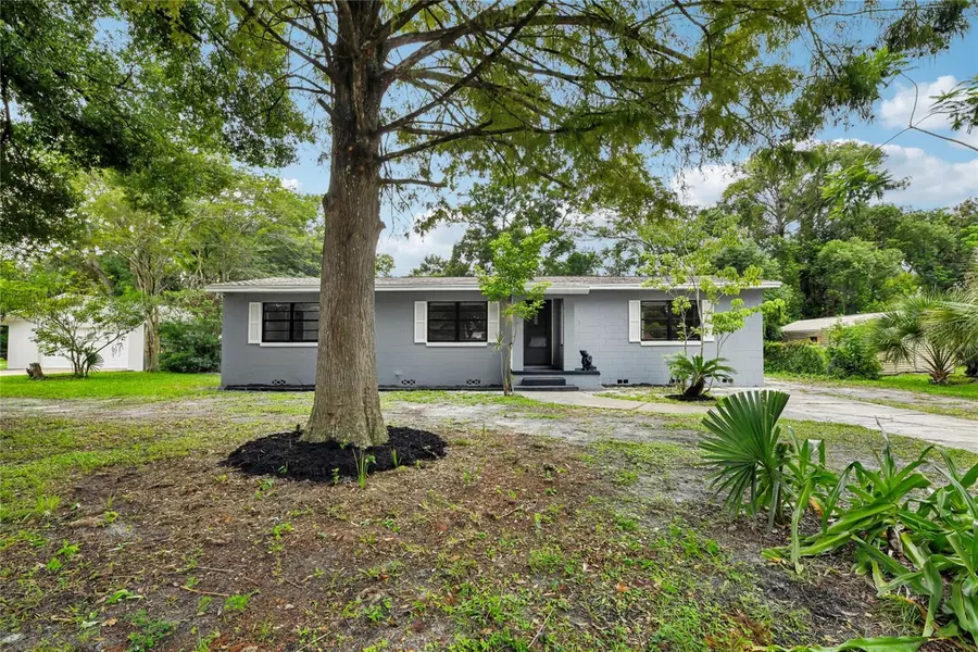 2422 S HOLLY AVE, Sanford, FL 32771