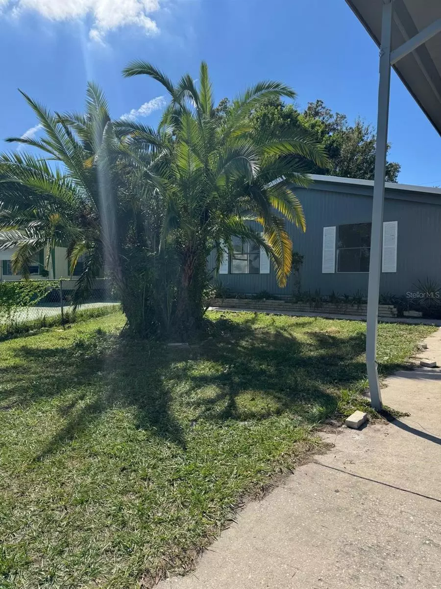 Lakeland, FL 33801,535 SKYLINE DR W