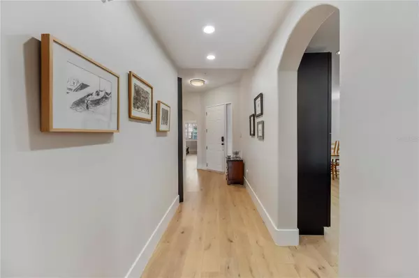 Orlando, FL 32836,8761 THE ESPLANADE #3