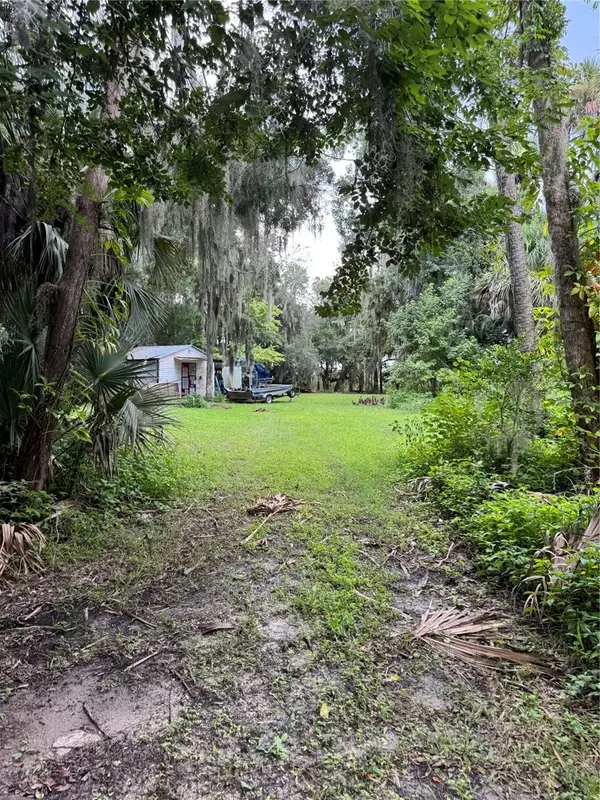 Geneva, FL 32732,1530 SWAMP LN