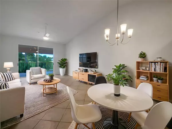 Bradenton, FL 34203,6904 DREWRYS BLF #810