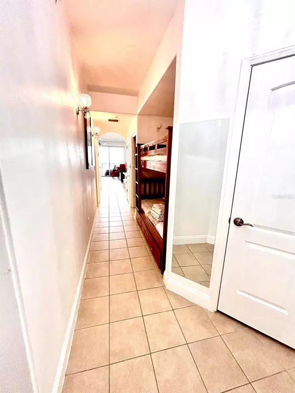 Orlando, FL 32821,13415 BLUE HERON BEACH DRIVE #1208