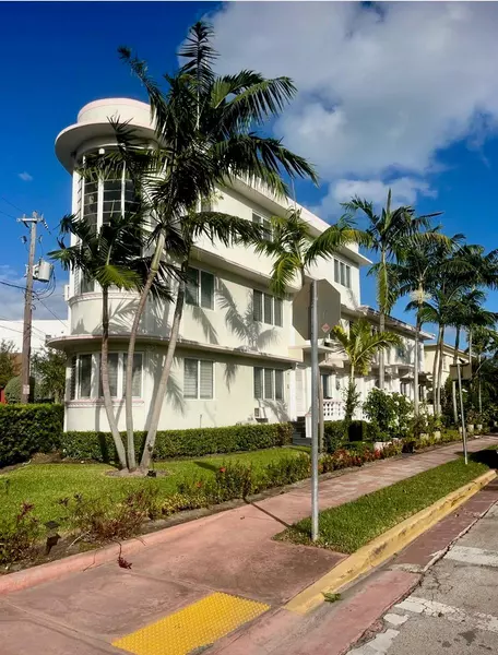 841 W 40TH ST, Miami Beach, FL 33140