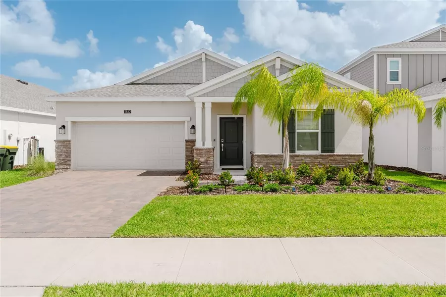 2862 ARMSTRONG AVE, Clermont, FL 34714