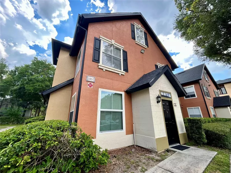5957 WESTGATE DR #1911, Orlando, FL 32835