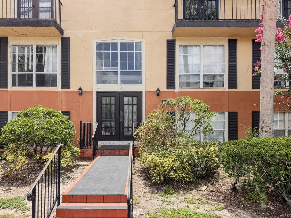 Orlando, FL 32808,4096 DIJON DR #4096