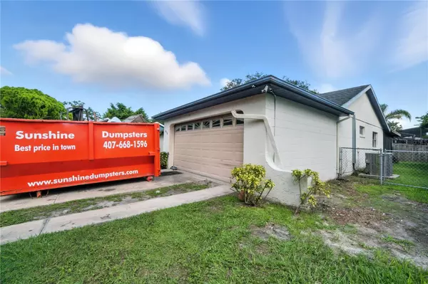 Kissimmee, FL 34743,812 BALSAMWOOD LN