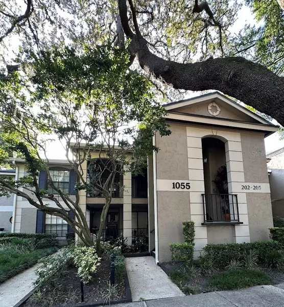 1055 KENSINGTON PARK DR #203, Altamonte Springs, FL 32714