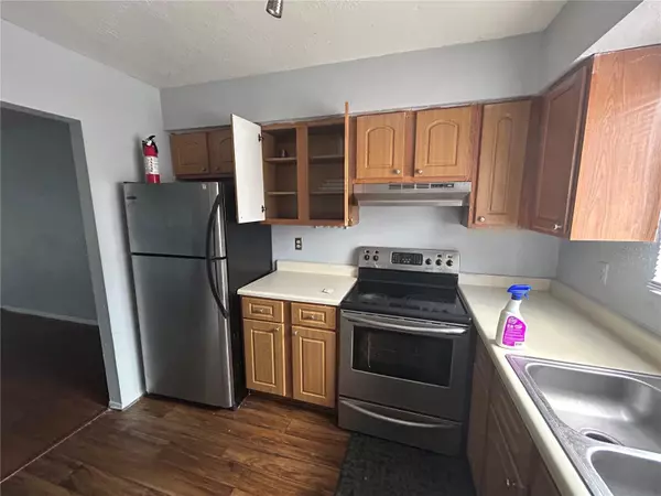 Orlando, FL 32822,4115 S SEMORAN BLVD #5