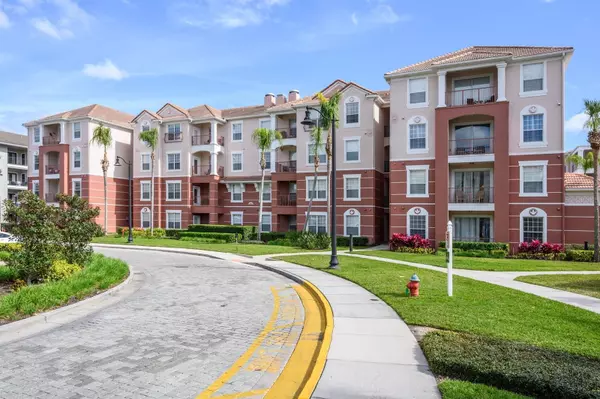 4862 CAYVIEW AVE #410, Orlando, FL 32819