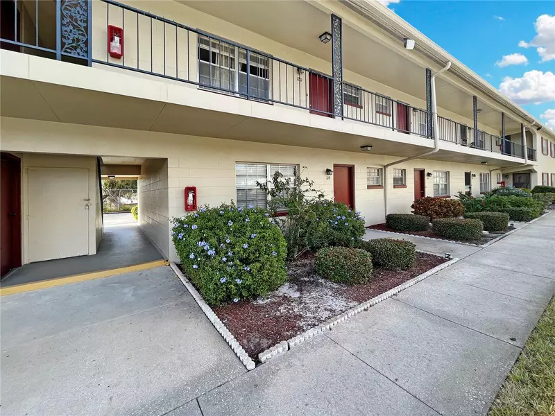 Orlando, FL 32808