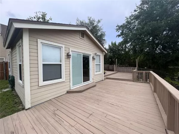 Apopka, FL 32703,1049 WINDSONG CIR