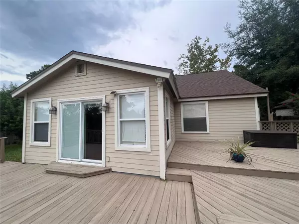 Apopka, FL 32703,1049 WINDSONG CIR