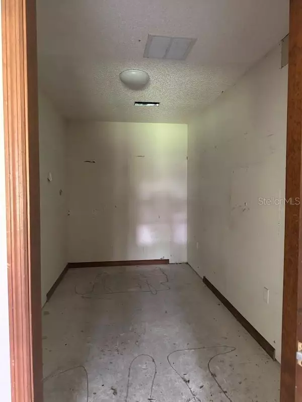 Apopka, FL 32703,1035 E 1ST ST