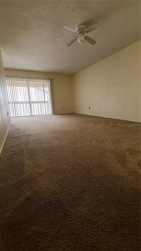 Orlando, FL 32822,4407 S SEMORAN BLVD #8