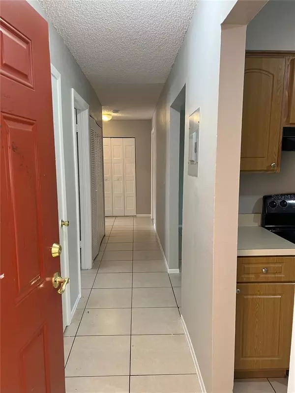 Orlando, FL 32822,4349 S SEMORAN BLVD #7
