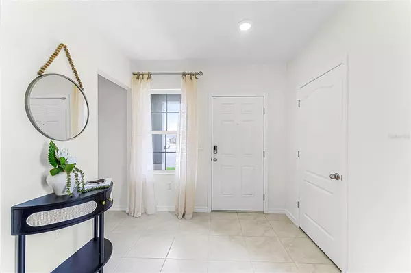 Apopka, FL 32712,6002 GALLOPING DR