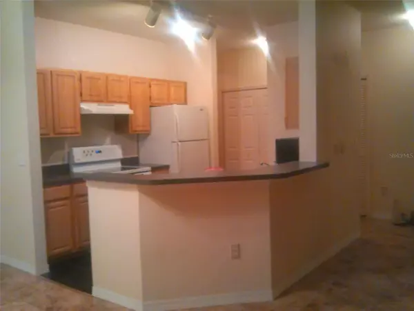 Orlando, FL 32835,5979 WESTGATE DR #1022