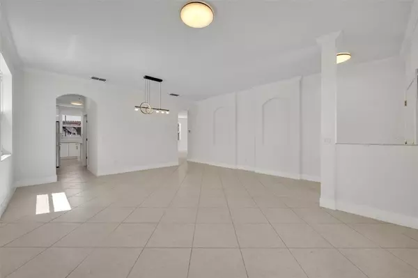 Orlando, FL 32825,10071 CYPRESS KNEE CIR