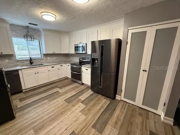 Altamonte Springs, FL 32701,811 FAIRVIEW AVE