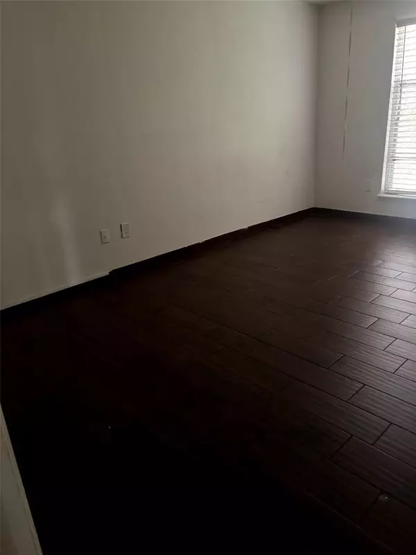 Orlando, FL 32808,3976 VERSAILLES DR #3976C