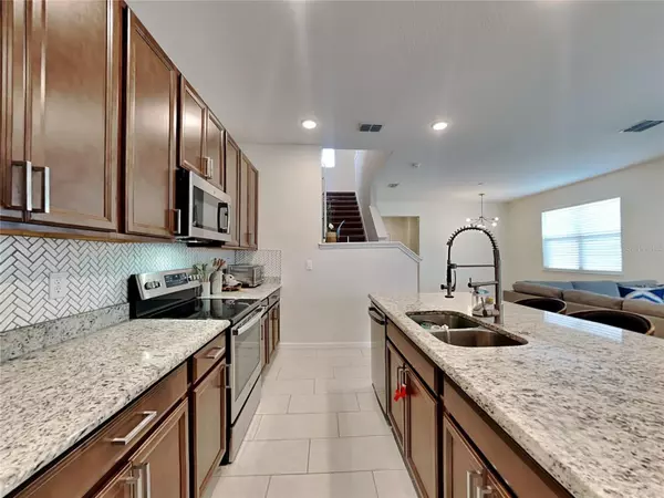 Kissimmee, FL 34746,2321 GRASMERE VIEW Pkwy N