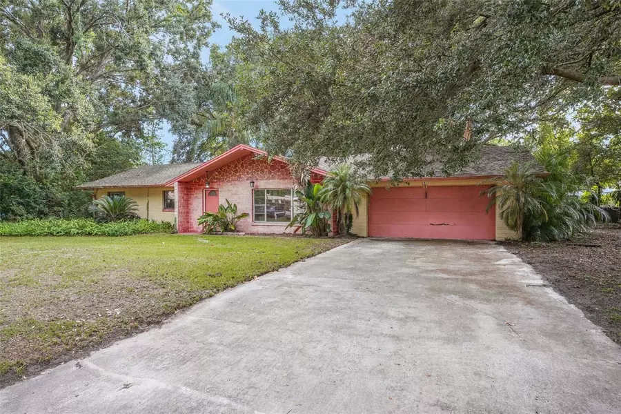 1221 FOREST CIR, Altamonte Springs, FL 32714