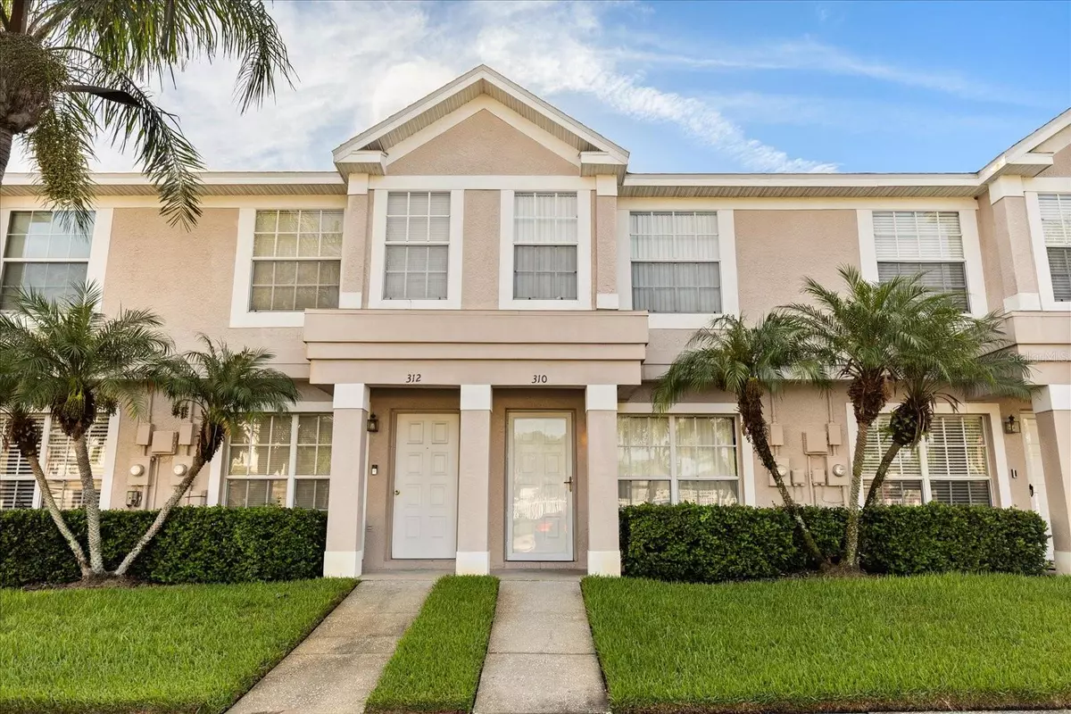 Brandon, FL 33511,310 KENSINGTON LAKE CIR