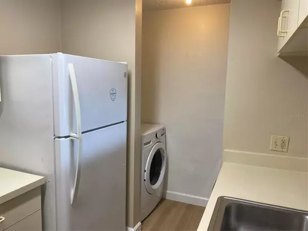 Altamonte Springs, FL 32701,380 LAKE ONTARIO CT #303