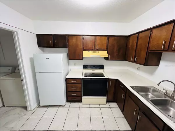 Orlando, FL 32839,3912 CRAYRICH CIR #305