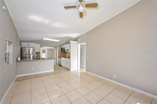 Apopka, FL 32712,587 MARTIN PLACE BLVD