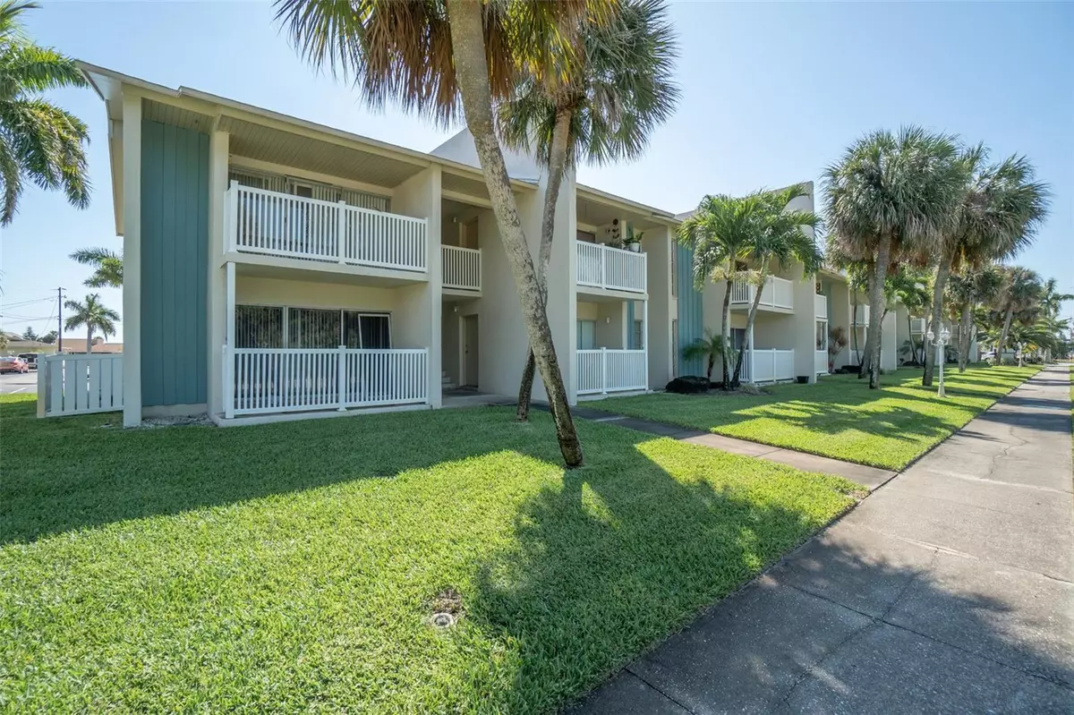 Merritt Island, FL 32952,250 N BANANA RIVER DR #C11