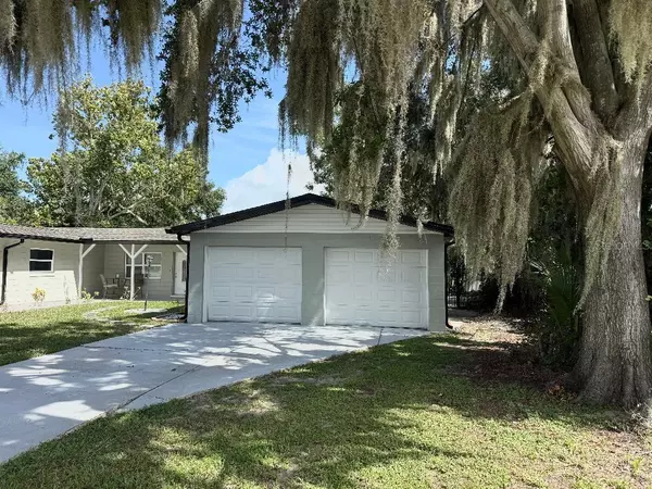 Clermont, FL 34711,1068 W LAKESHORE DR