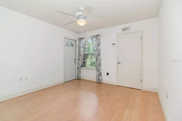 Orlando, FL 32839,1972 LAKE ATRIUMS CIR #192