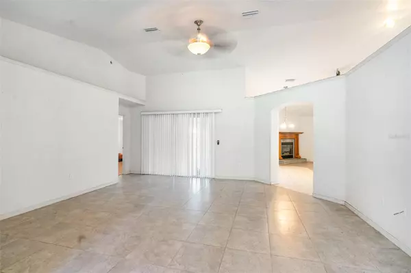 Summerfield, FL 34491,8737 SE 156TH ST