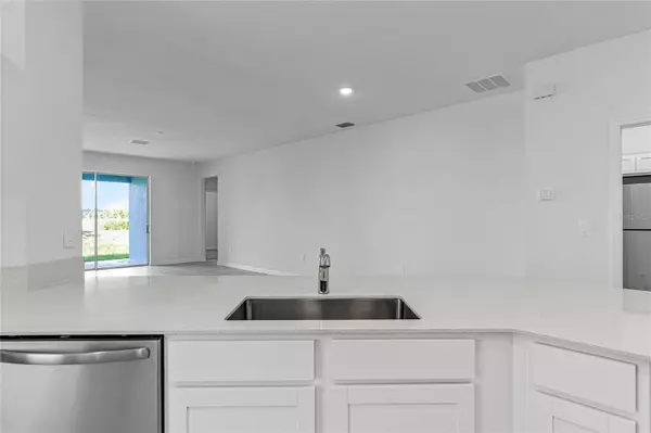 Winter Haven, FL 33884,549 REGGIE RD