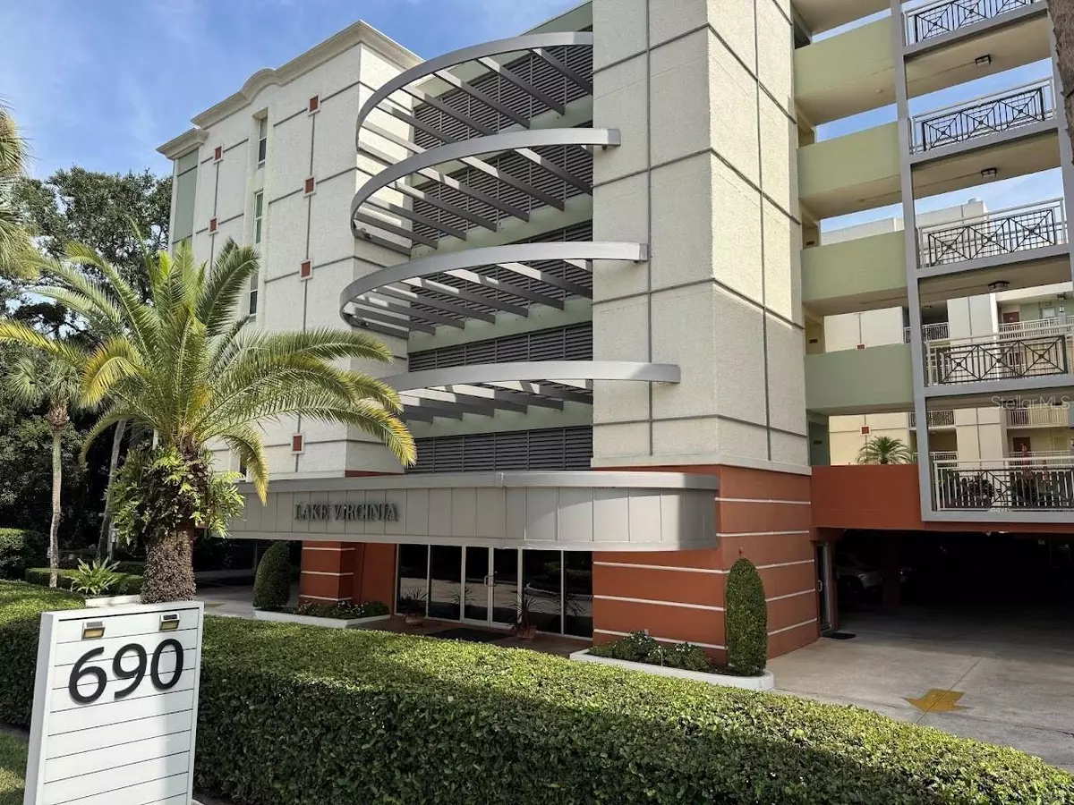 Winter Park, FL 32789,690 OSCEOLA AVE #209
