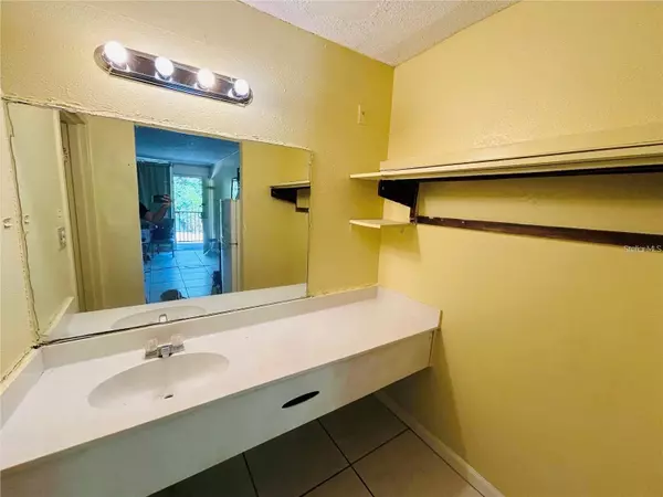 Orlando, FL 32809,7900 S ORANGE BLOSSOM TRL #2089