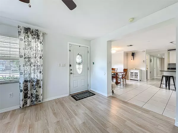 Longwood, FL 32779,2681 AZALEA DR