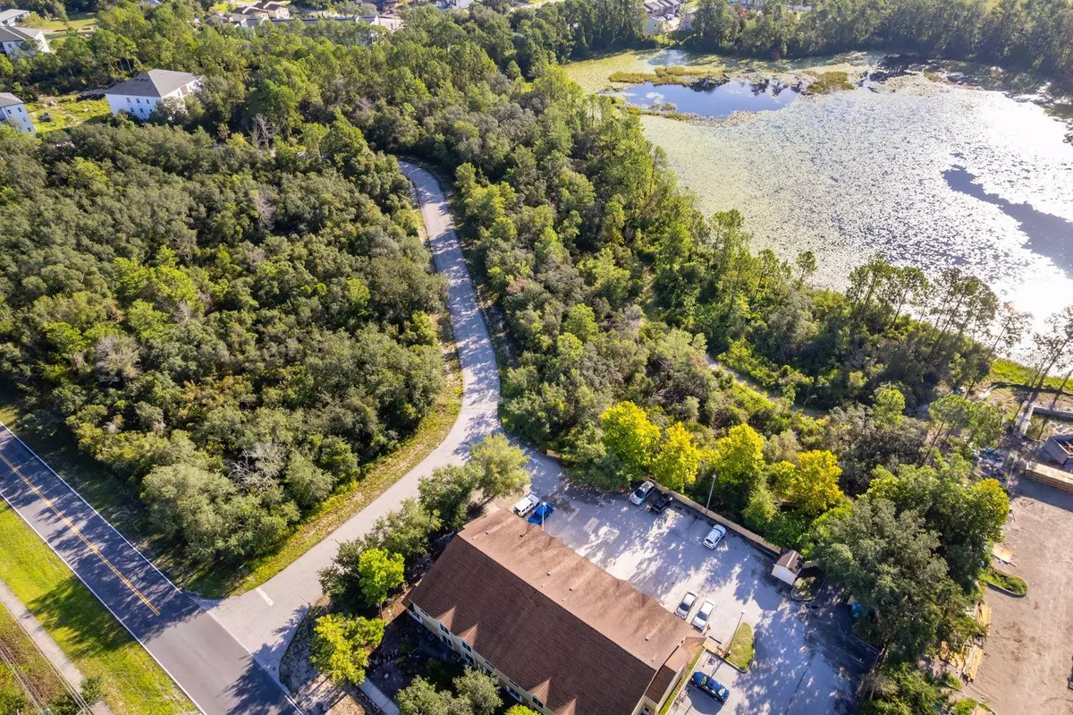 Deltona, FL 32738,2121 CAPRI CIR