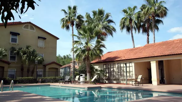 Orlando, FL 32811,5116 CONROY RD #16