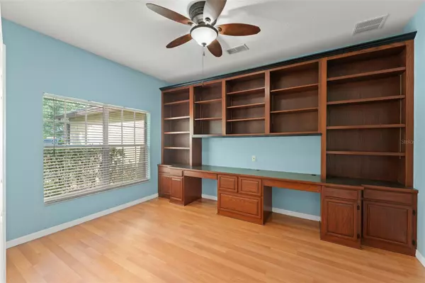 Sanford, FL 32773,5864 AUTUMN CHASE CIR