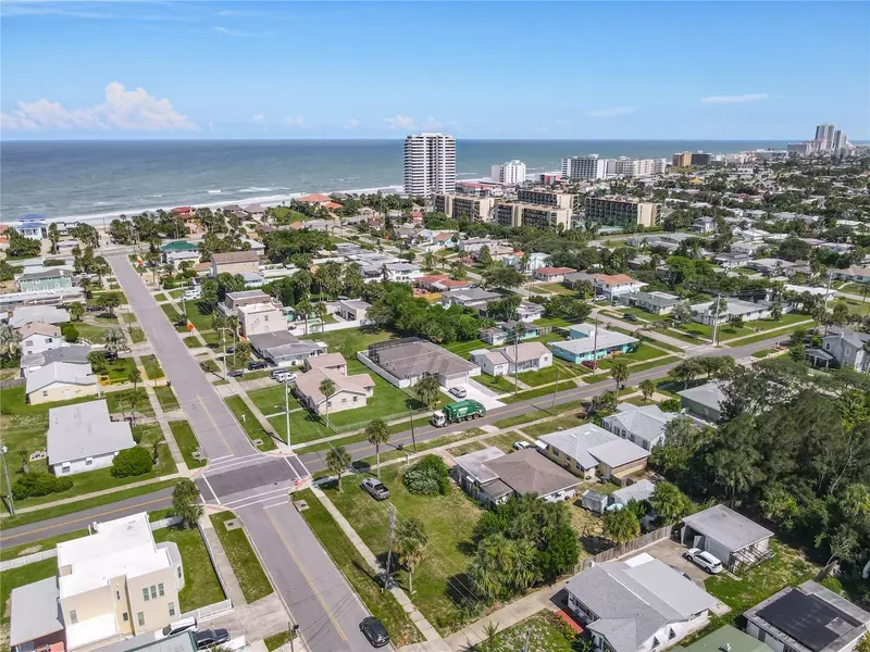 1517 N GRANDVIEW AVE, Daytona Beach, FL 32118