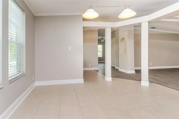 Riverview, FL 33578,8002 MALOREN ST