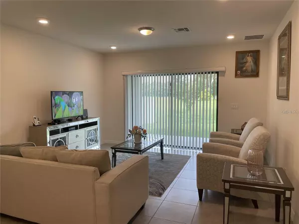 Kissimmee, FL 34744,2914 SUMMER GREEN TRL